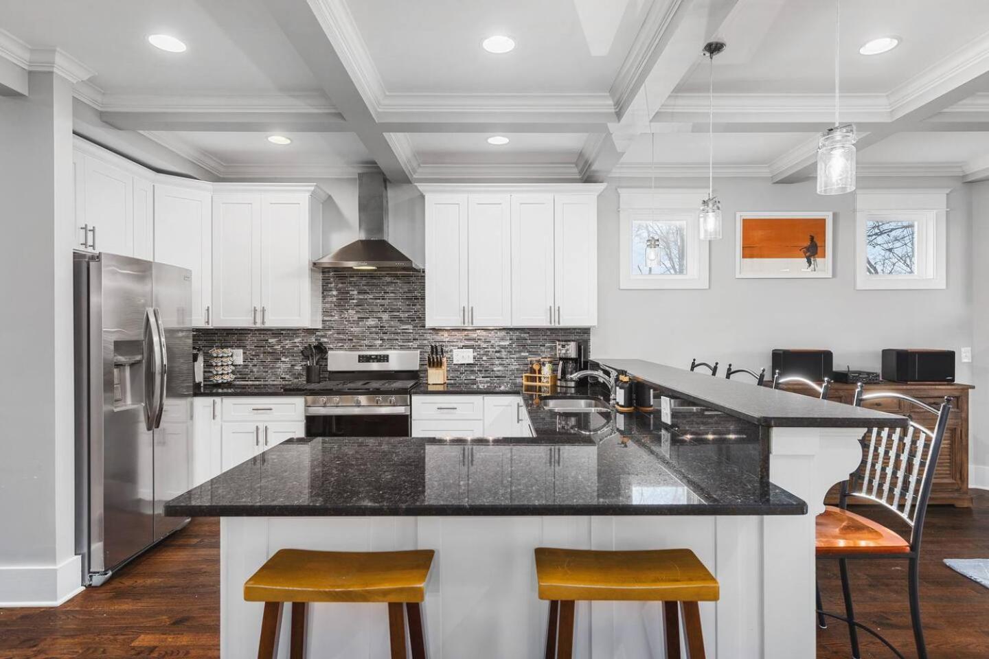 Holiday home Walk To Broadway & Germantown Large House With Patio Nashville