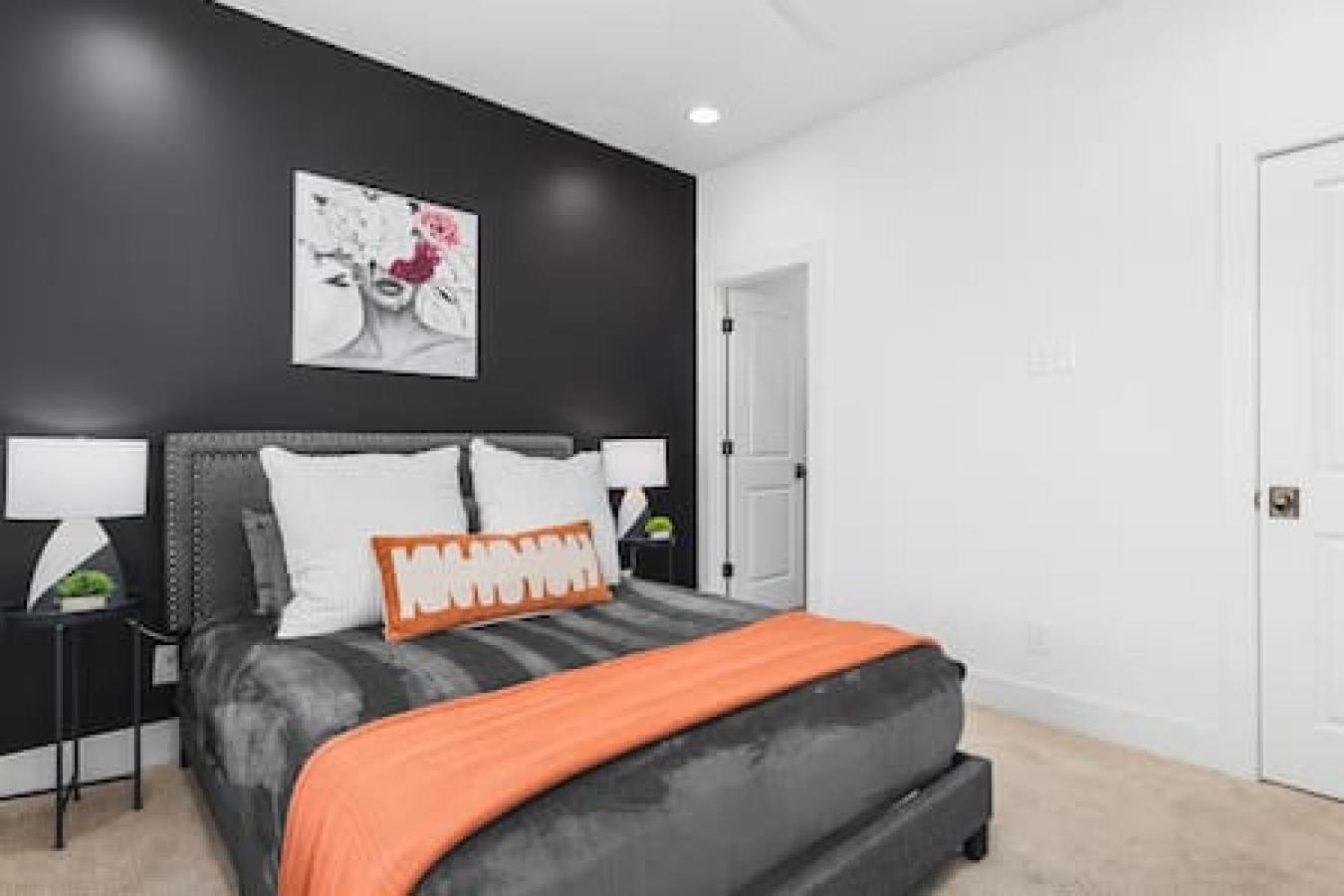 Holiday home Upscale With Patio Walk To 12 South And Belmont *
