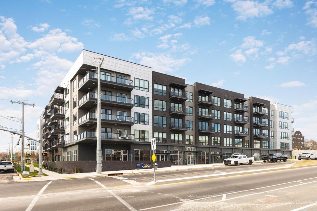 Apartment Premium With Huge Patio Near Vanderbilt & Downtown *