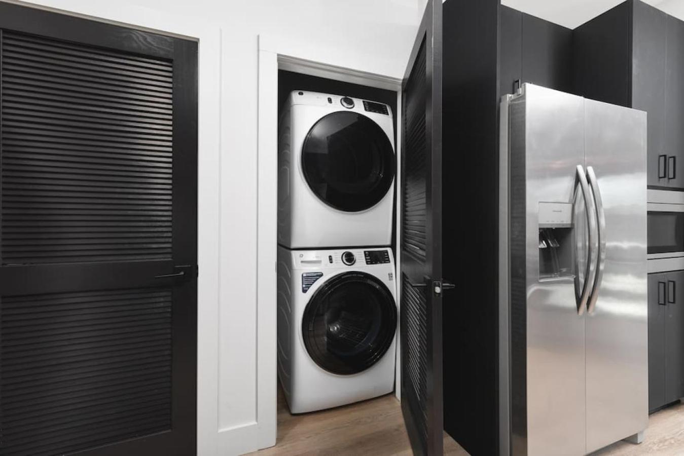 Premium With Huge Patio Near Vanderbilt & Downtown Apartment *