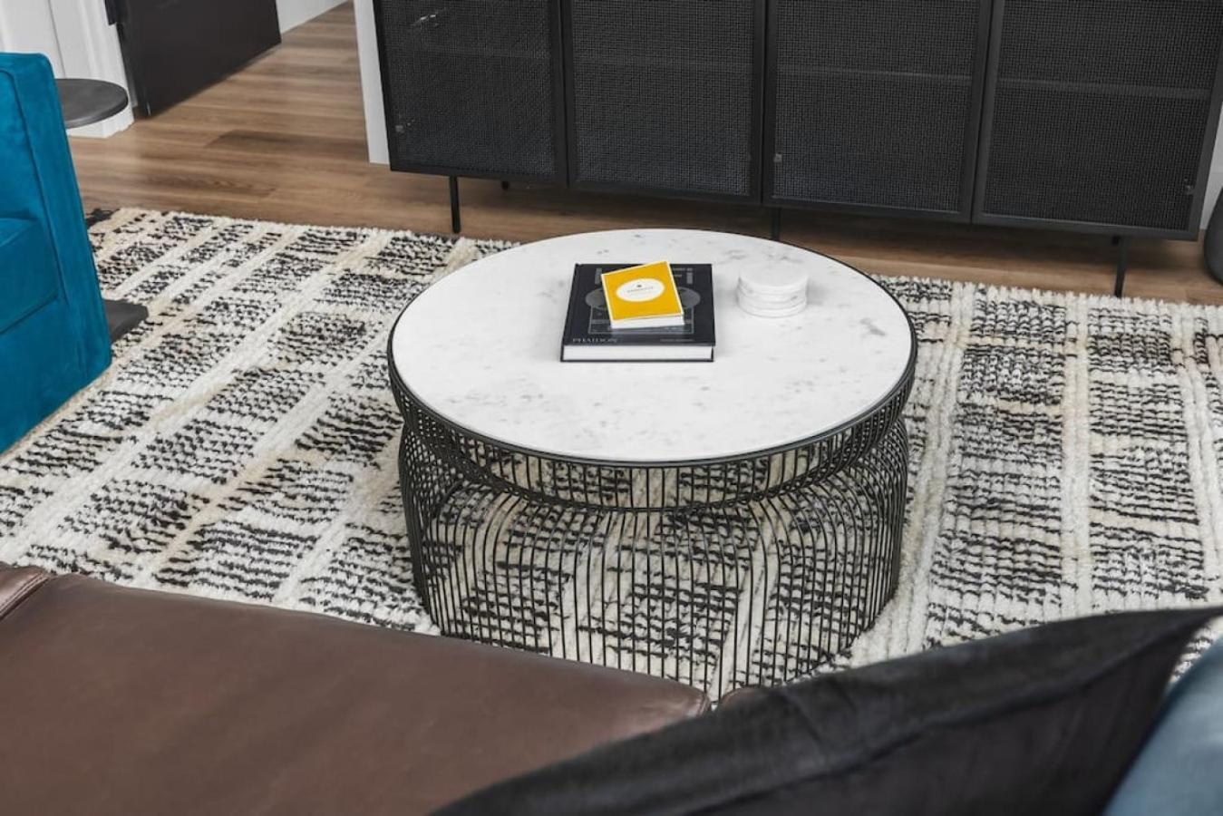 Premium With Huge Patio Near Vanderbilt & Downtown Apartment