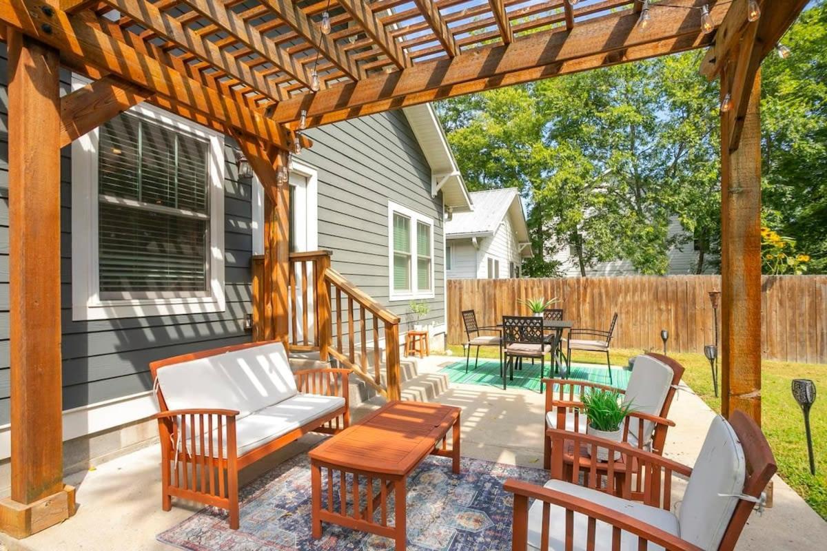 Holiday home July Discount! Close To Downtown, Yard *