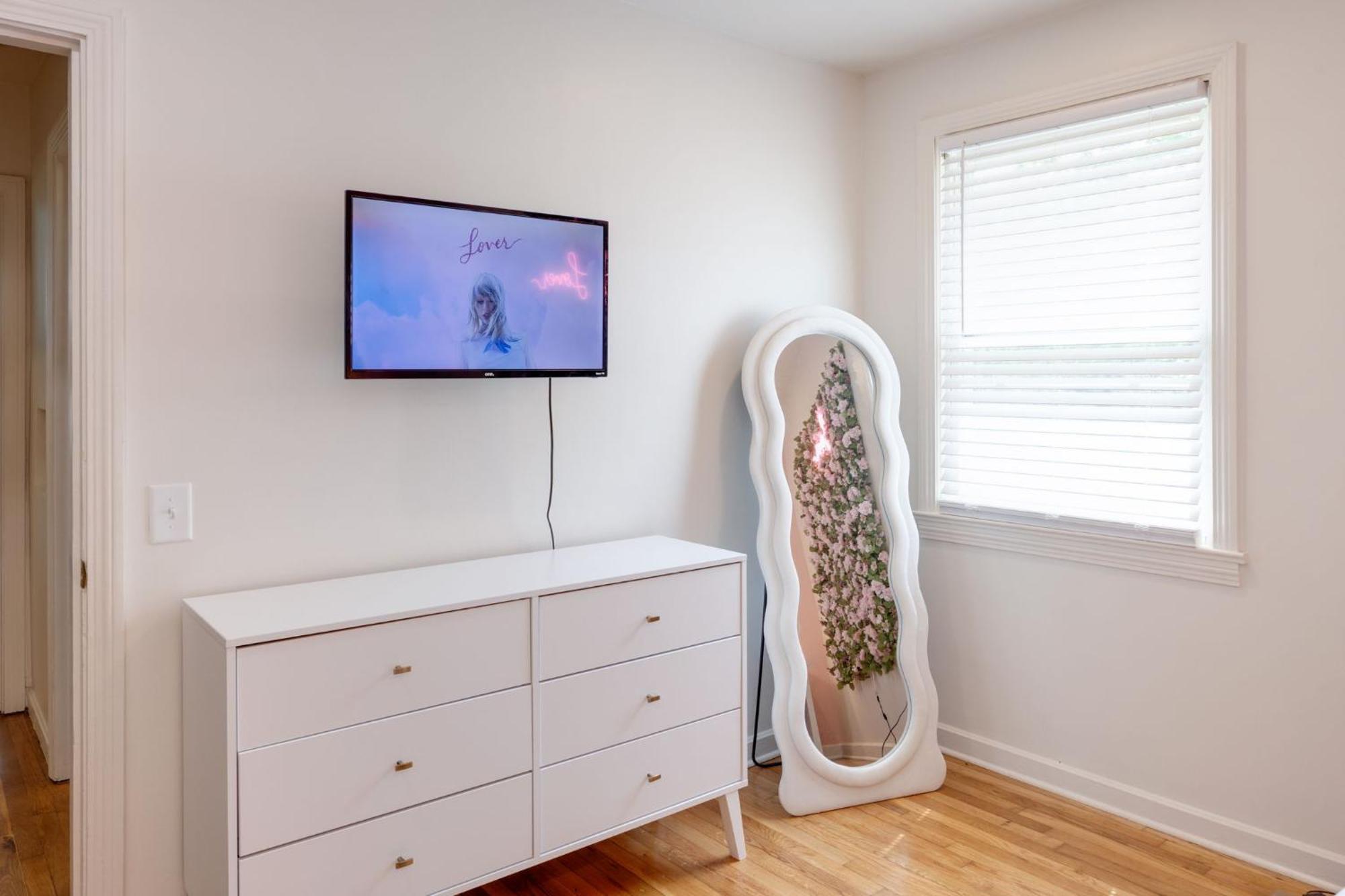 Taylor Swift Eras Inspired Home-10 Min To Broadway * Nashville