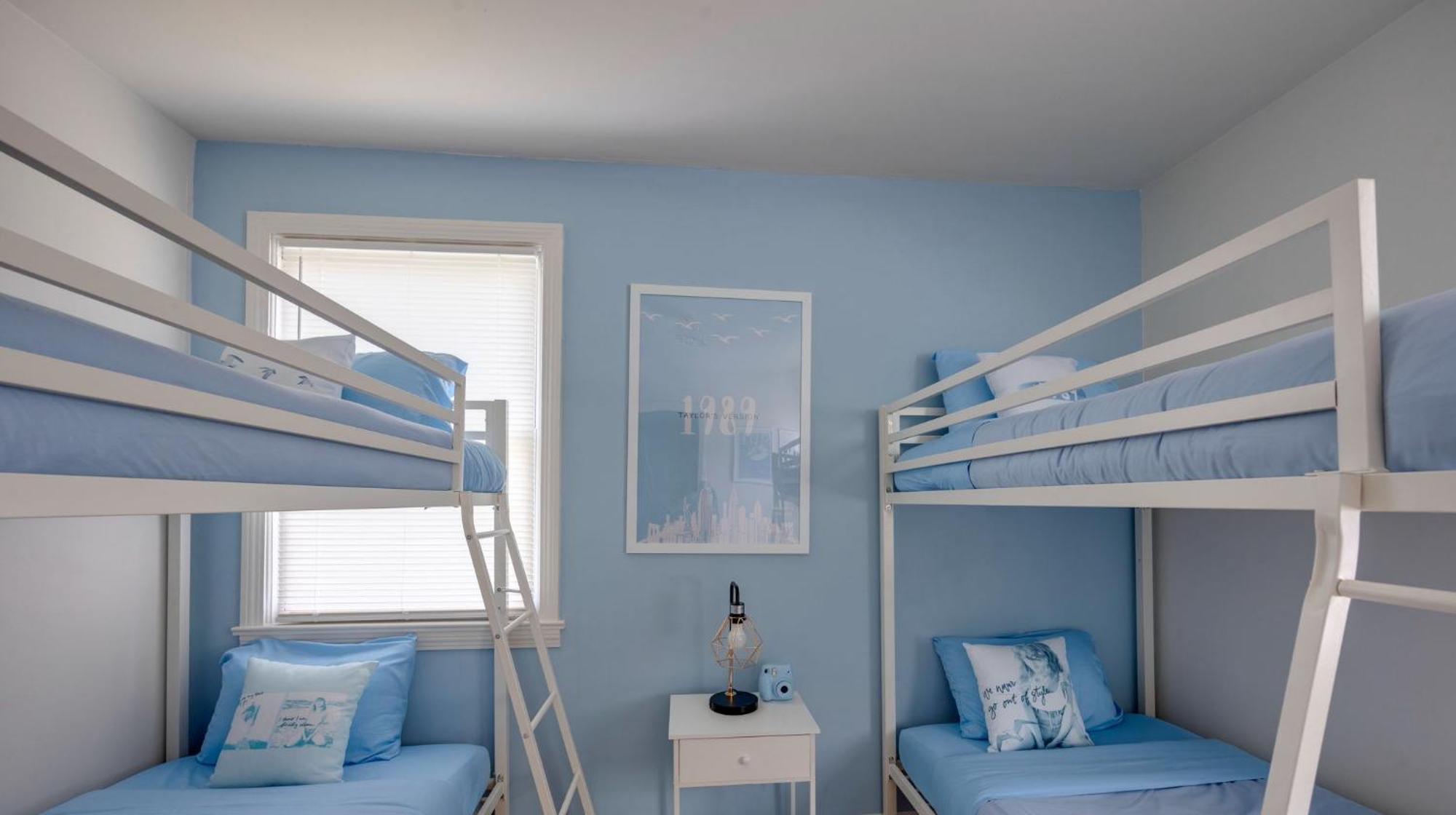 Taylor Swift Eras Inspired Home-10 Min To Broadway *