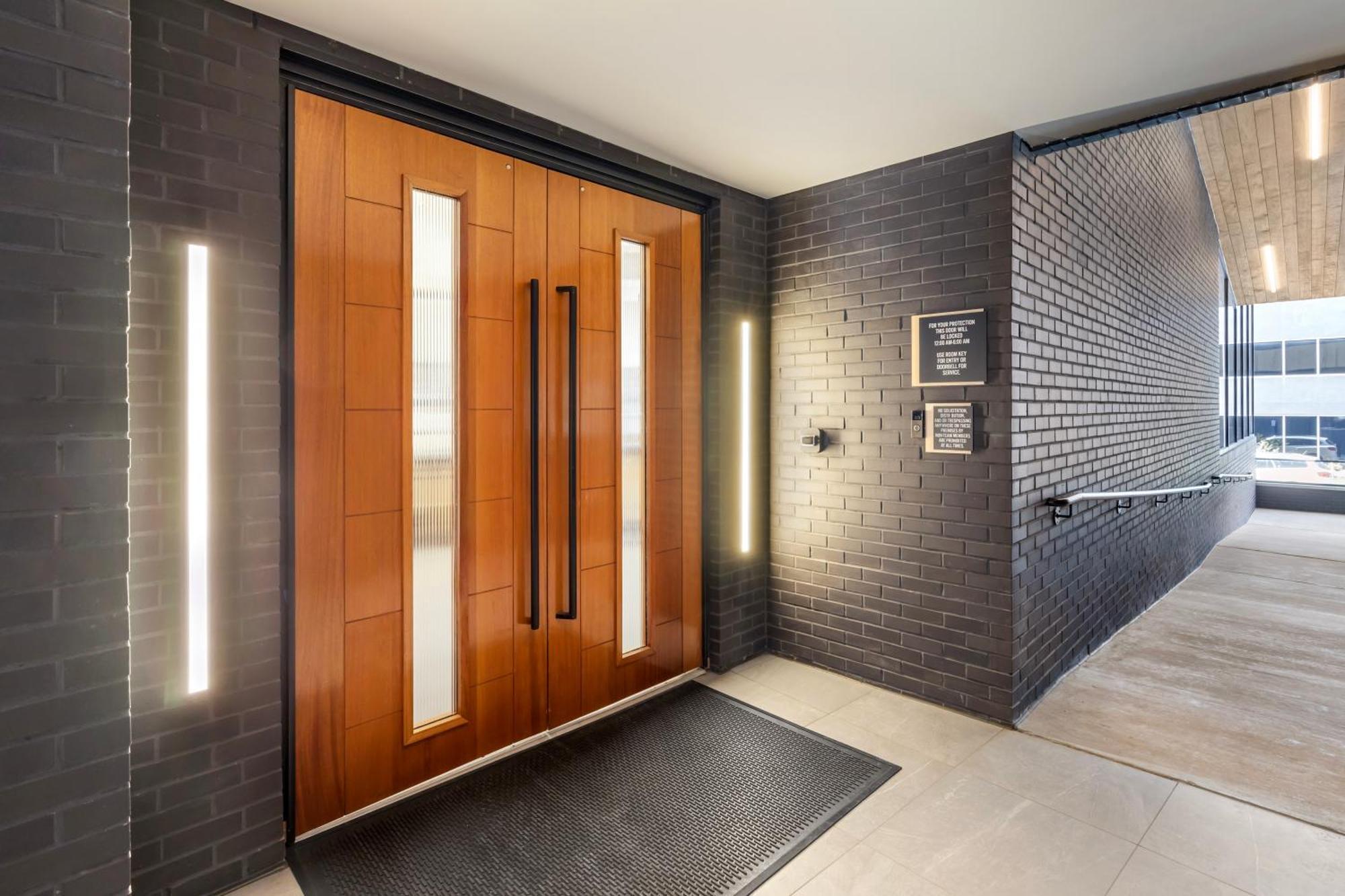 Motif Nashville's On Music Row Hotel *