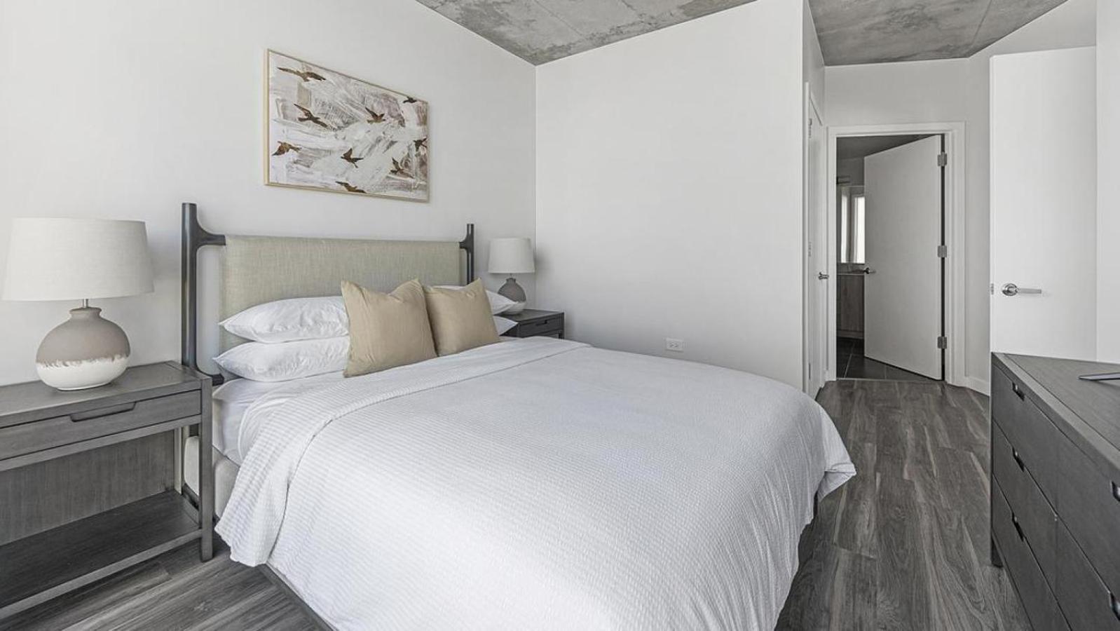 Landing Modern With Amazing Amenities Nashville
