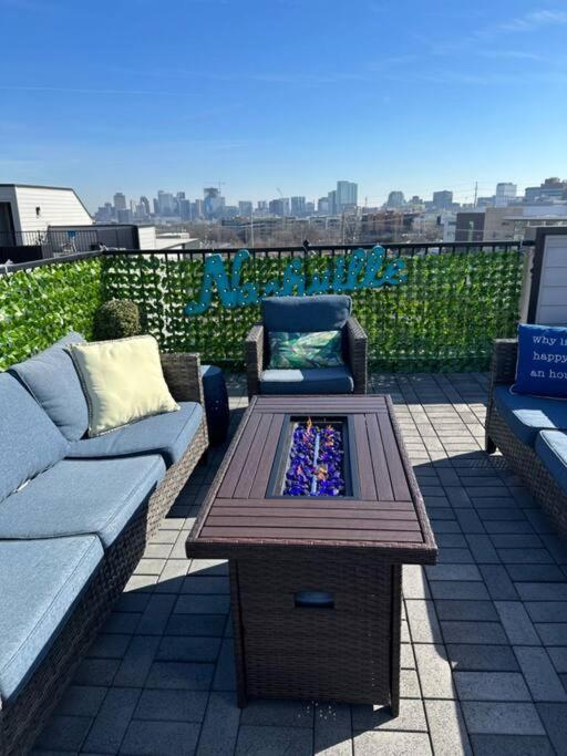 New And Luxurious By Downtown With Rooftop Deck!