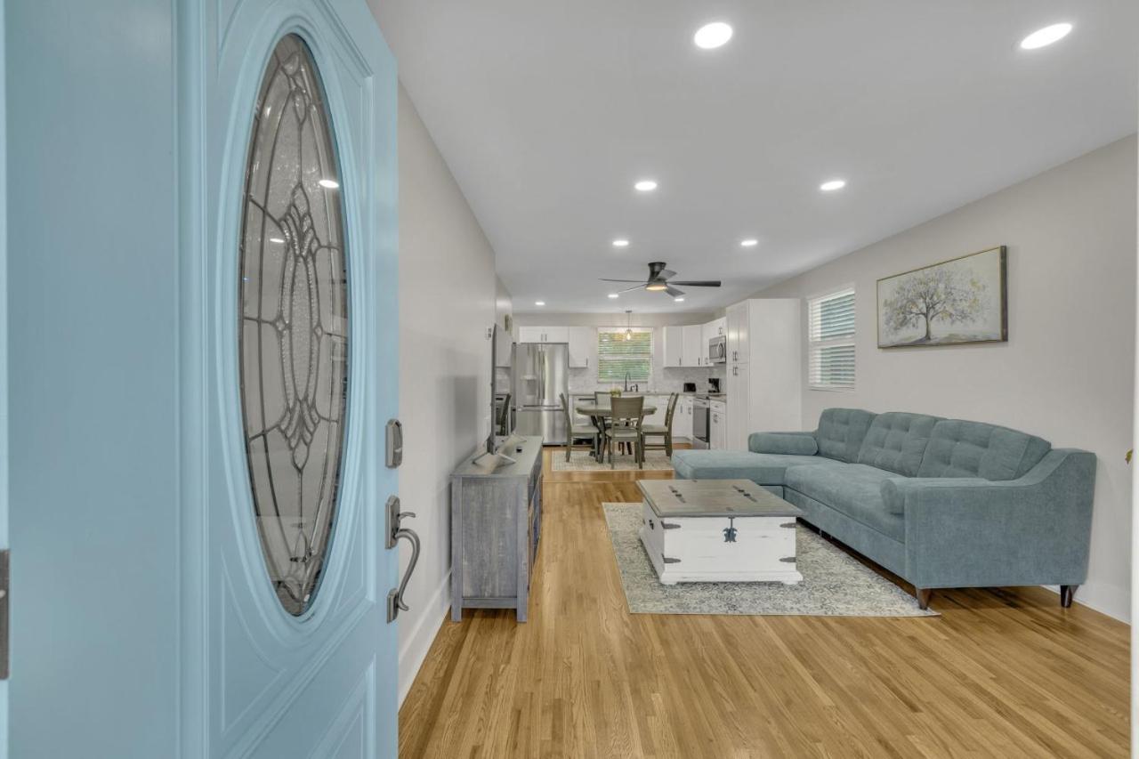 Single Story Pet Friendly Home, With Fenced Yard, Fire Pit, 5min To Downtown!! Nashville