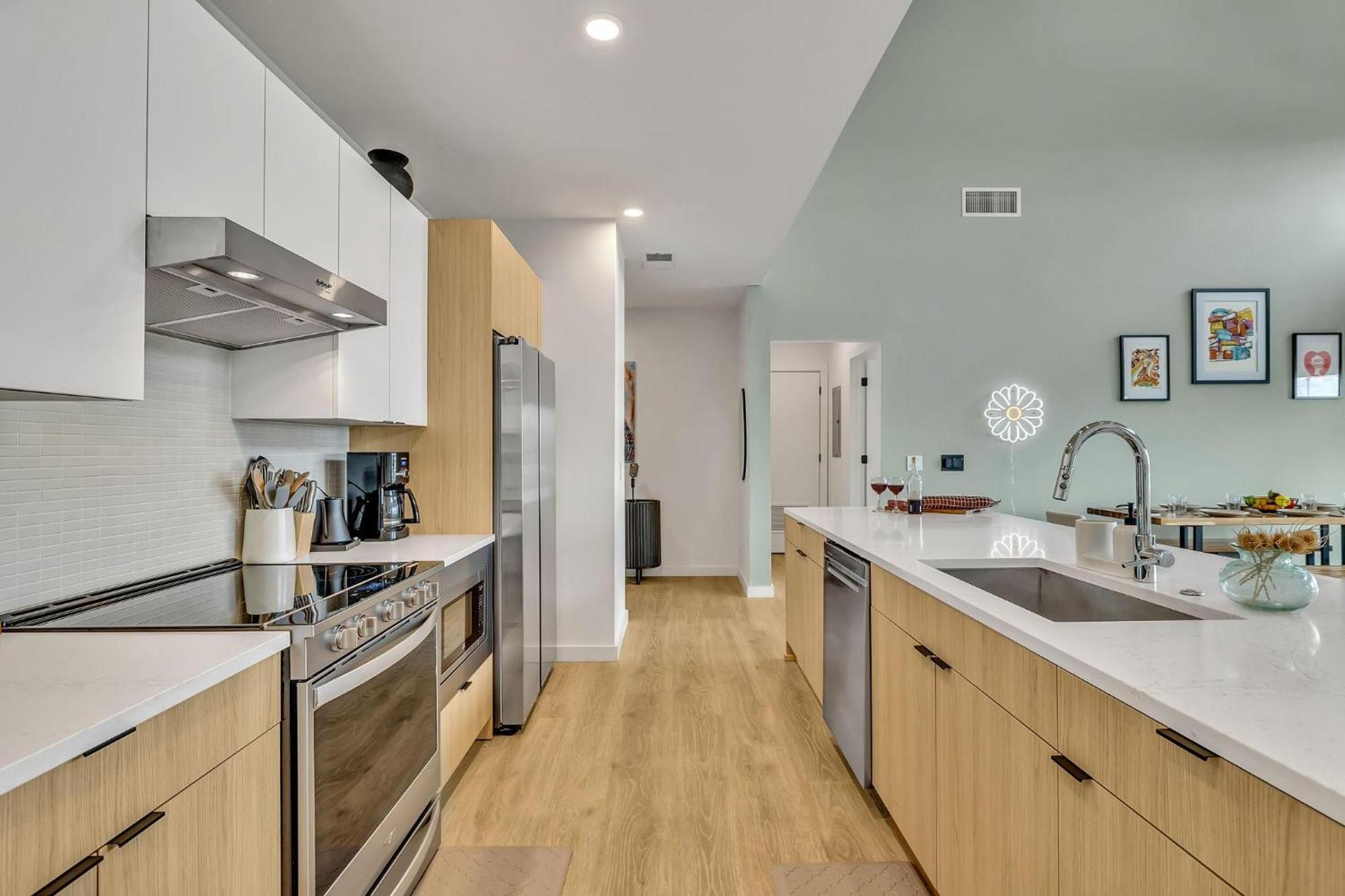 Holiday home - 635 7th Ave S Unit 610 Nashville