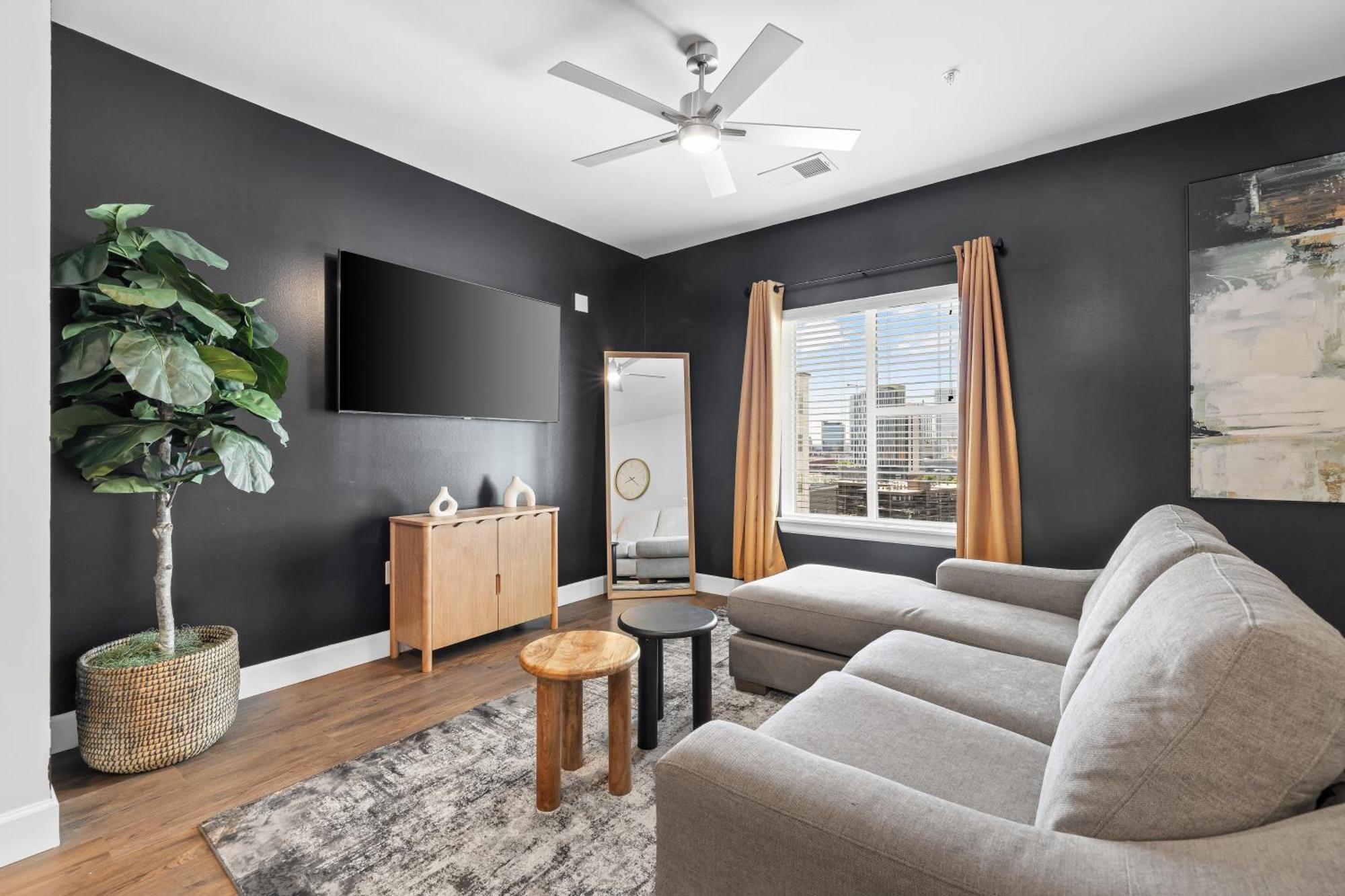 The Celebrity The Gulch *