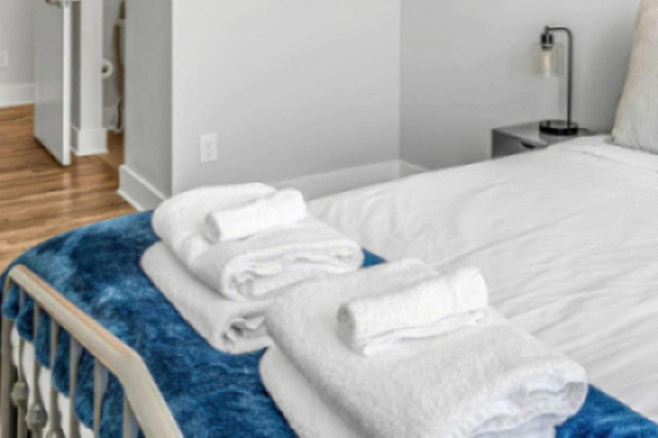 East Townhome 5min To Grand Ole Opry! Rooftop Deck, Grill, Tv And Golf Holiday home