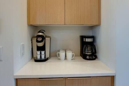 Modern Luxury Hot Tub Mini Golf Elevator Views Holiday home Nashville