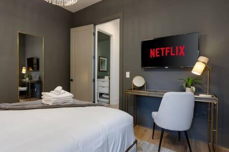 Holiday home Modern Luxury Hot Tub Mini Golf Elevator Views