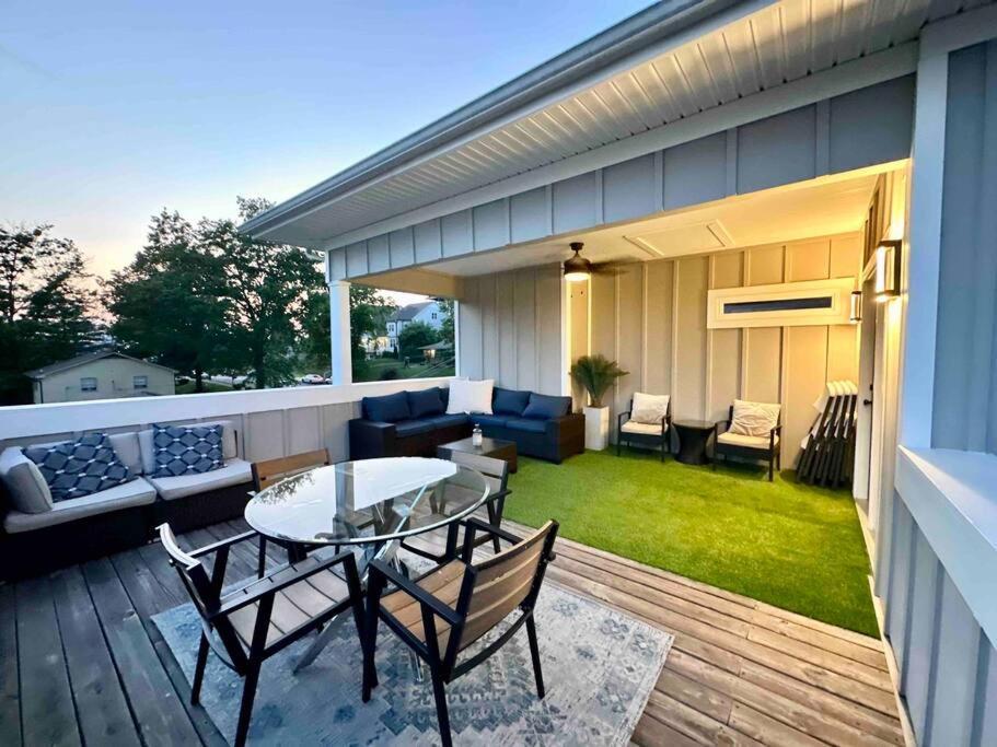 New Luxury Big House Near Gulch 4 King 4 Queen 2 Twin Nashville