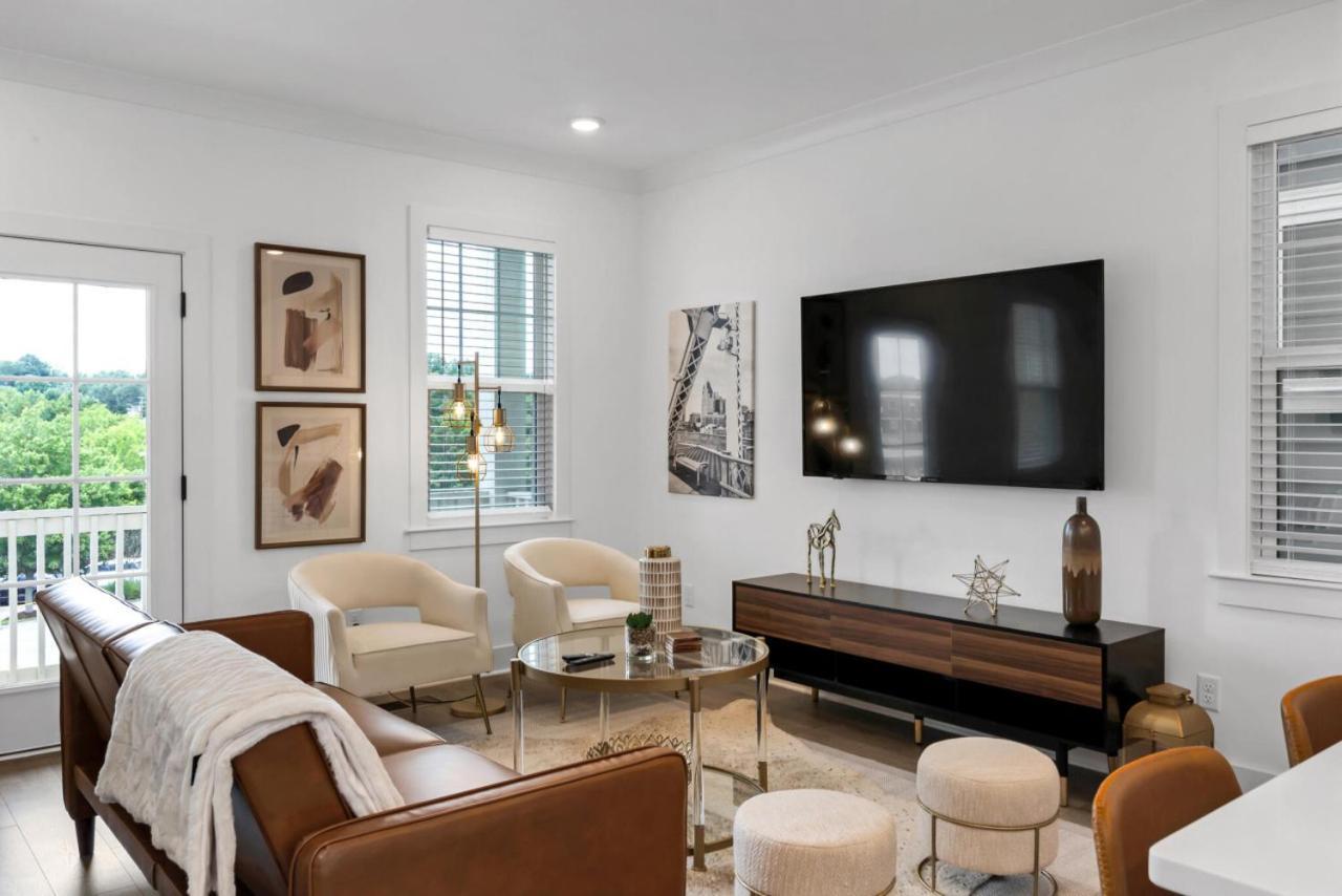 The Lakeside Landing * Nashville