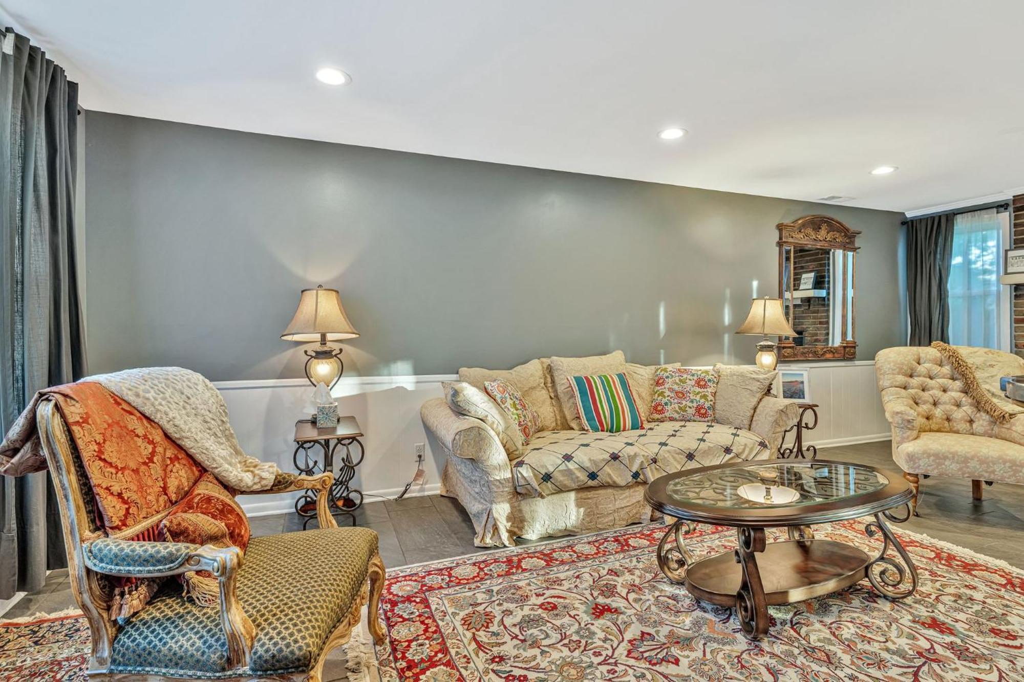 E Nash Sf 5mi From Broadway Chef's Kitchen *