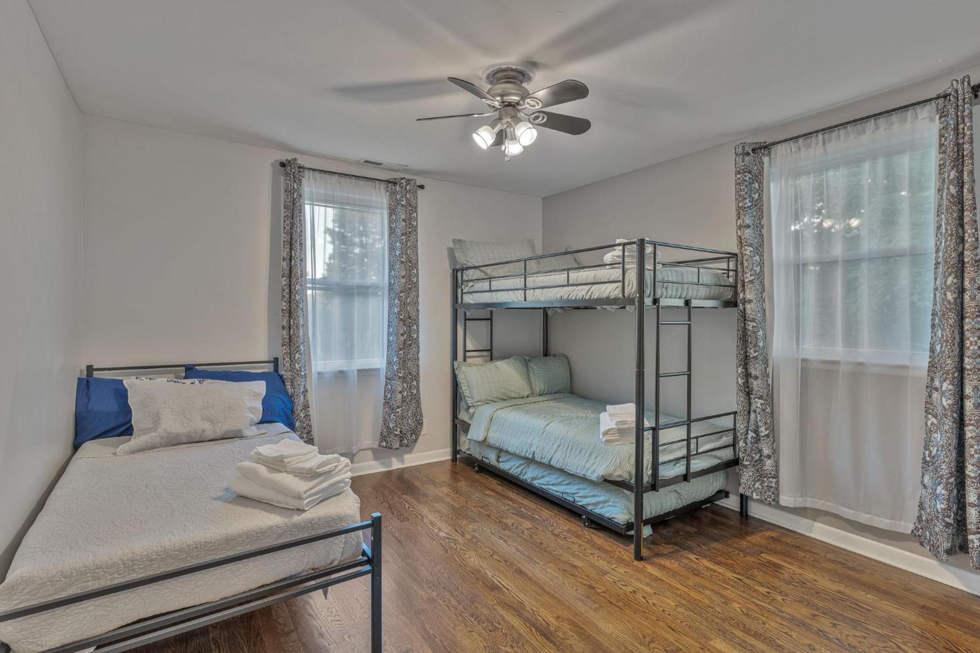 E Nash Sf 5mi From Broadway Chef's Kitchen *