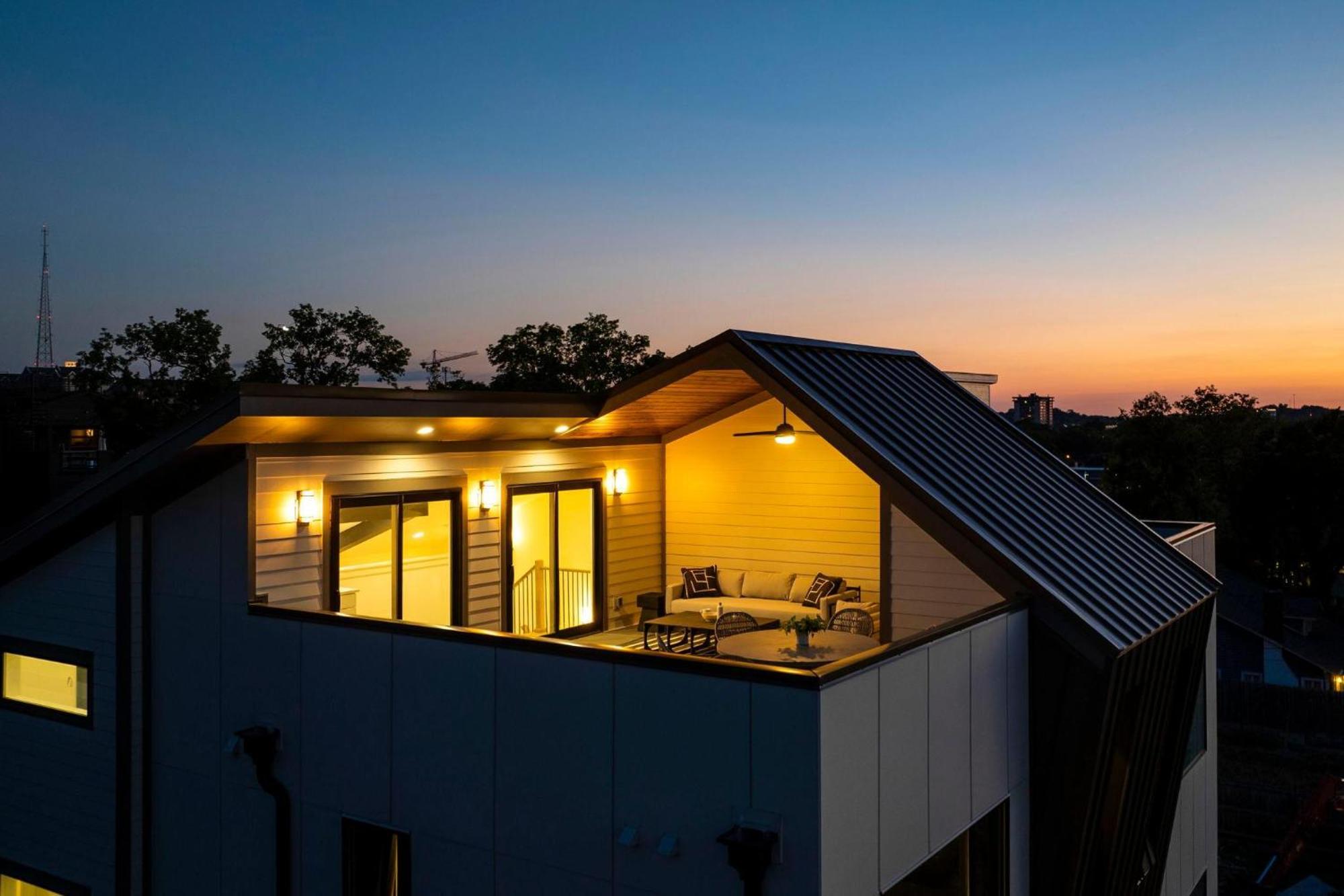 Luxe-elevate-modern Luxury-stunning Views Nashville