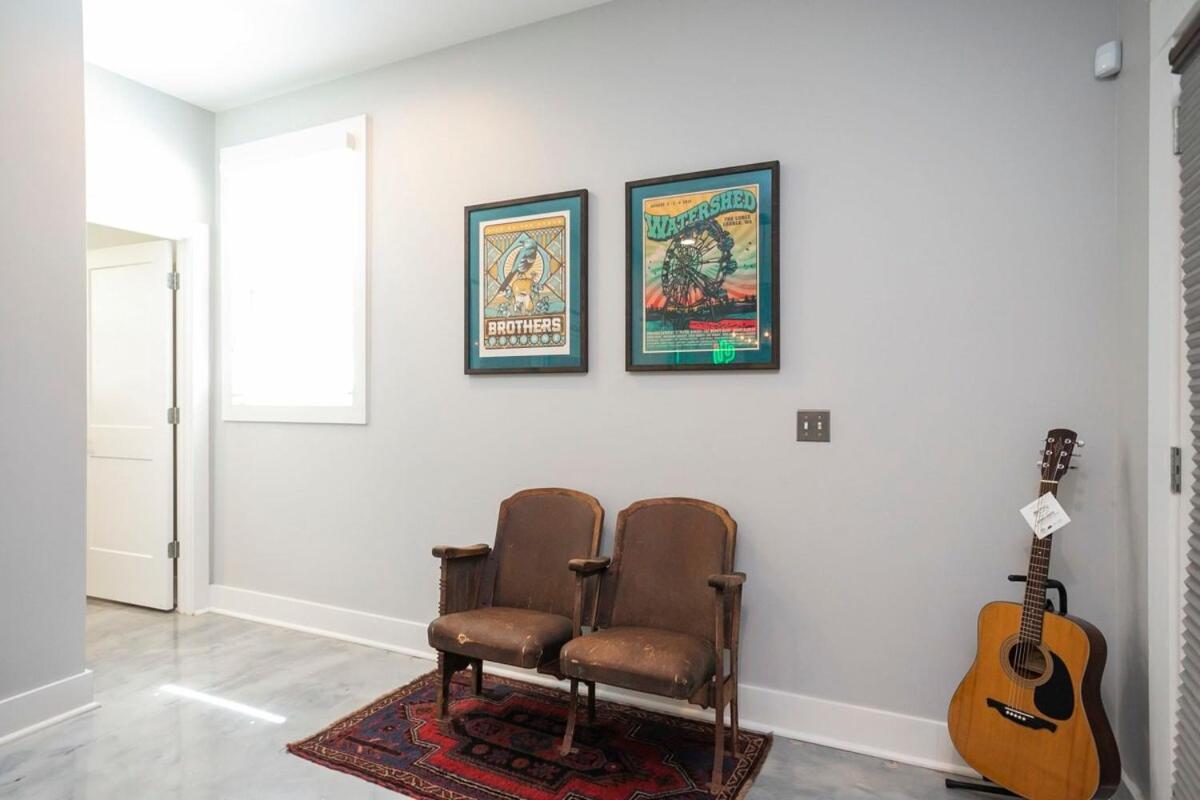 Spacious Modern Ranch 5 Miles To Downtown *