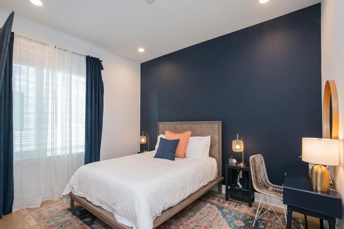 Holiday home 1 5 Miles To Broadway Rooftop Deck W Views Nashville