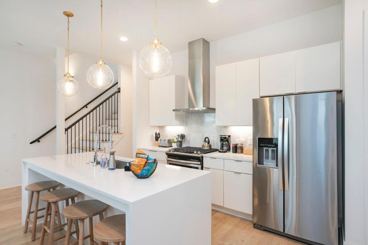 Holiday home 1 5 Miles To Broadway Rooftop Deck W Views *