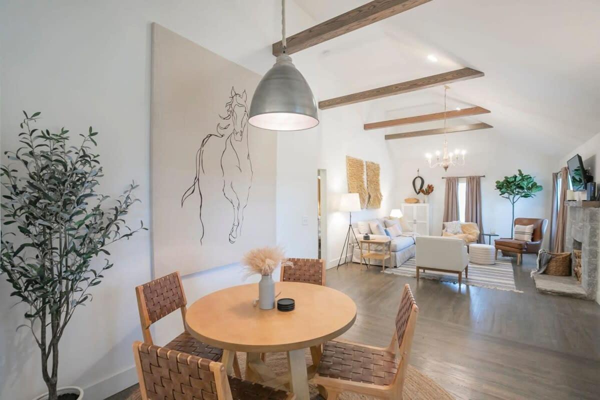 Beautiful In Donelson Close To Opryland Holiday home *