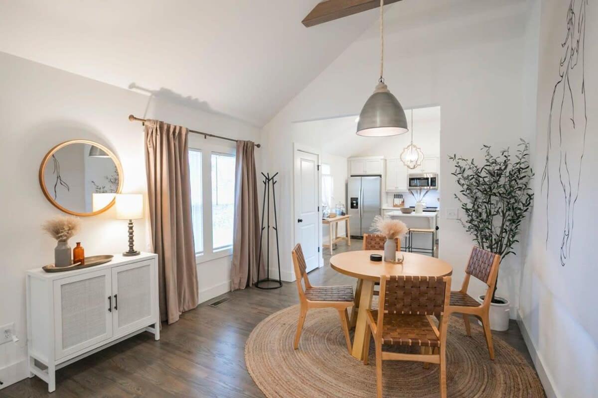 Holiday home Beautiful In Donelson Close To Opryland Nashville