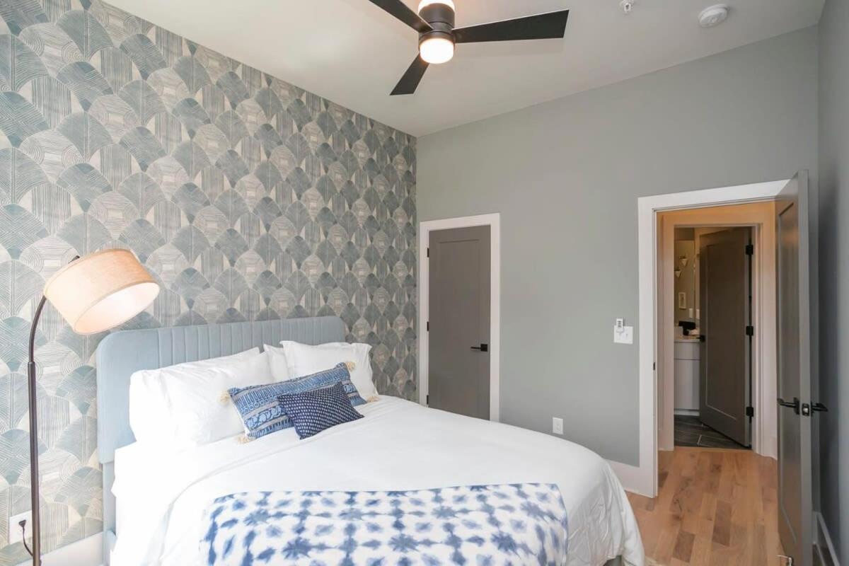 The Lemon Drop Walk To Cafes Shops & Vandy Holiday home