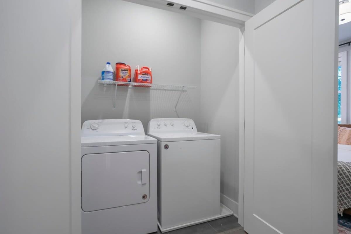 Holiday home 3 King Beds In Hip East Nash 1 Mile To Dwntn Nashville