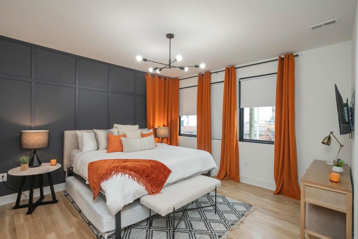 Stylish New Gulch Rooftop Deck W Views Holiday home
