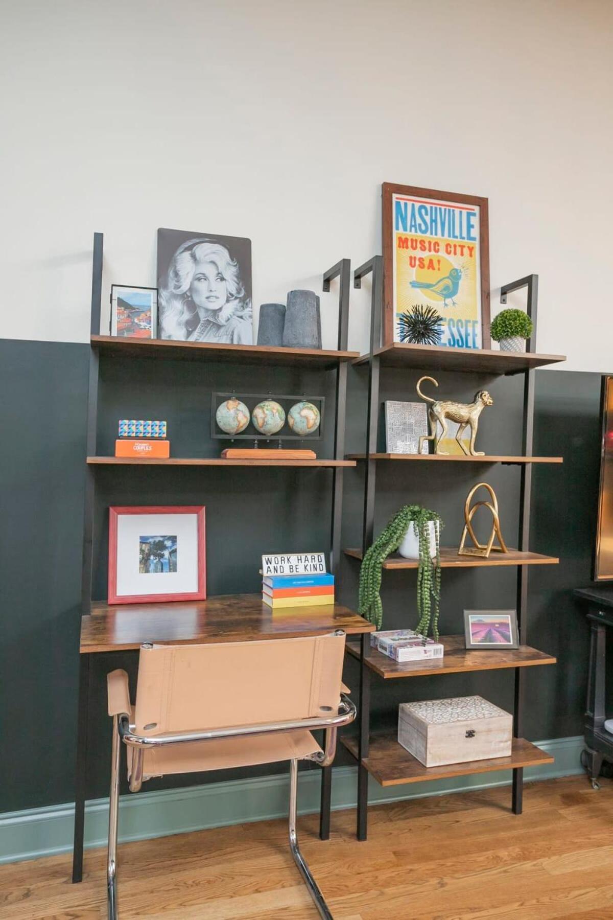 Broadway Penthouse Above Live Music & Bars