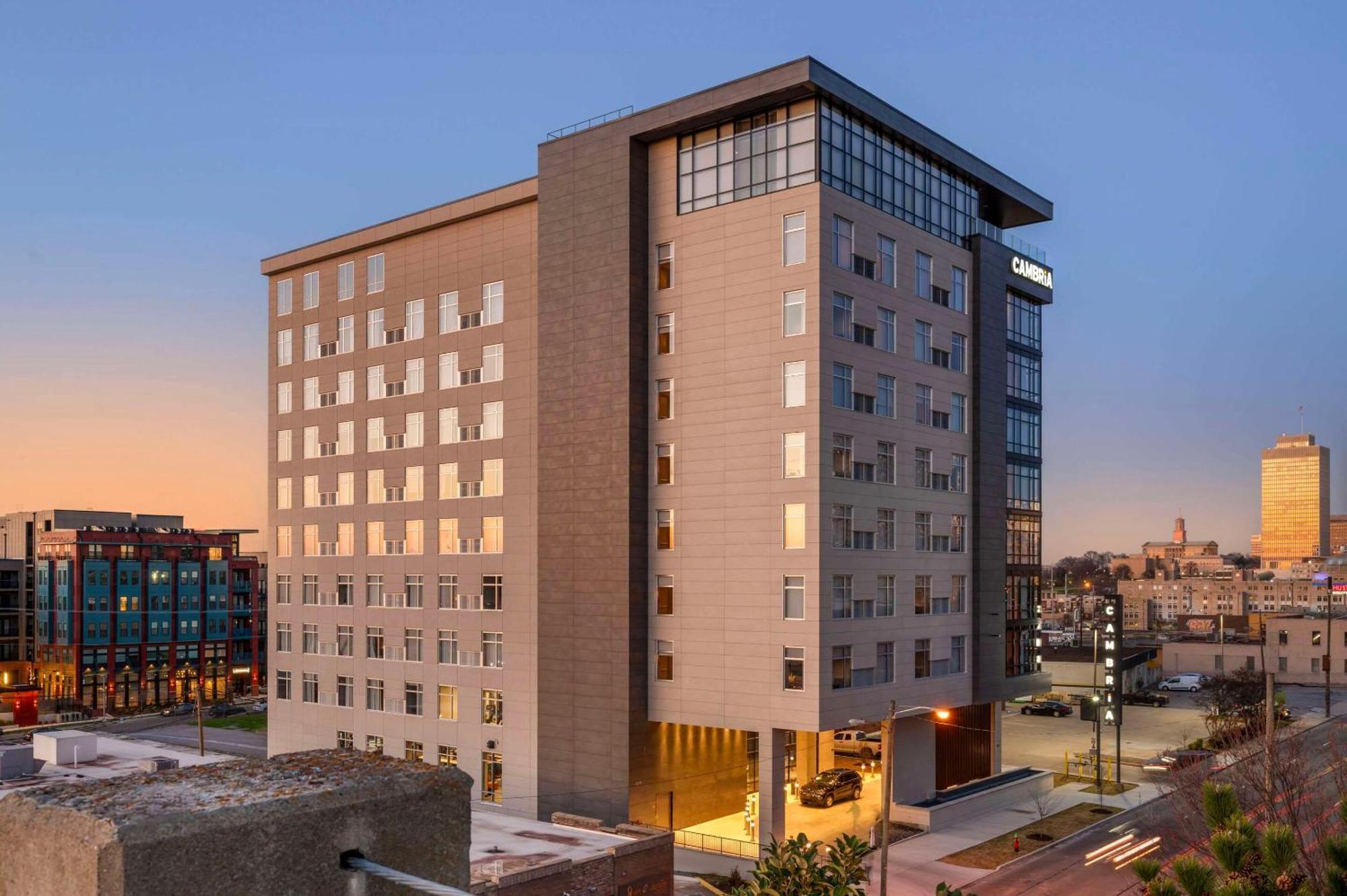 Cambria Midtown 4*