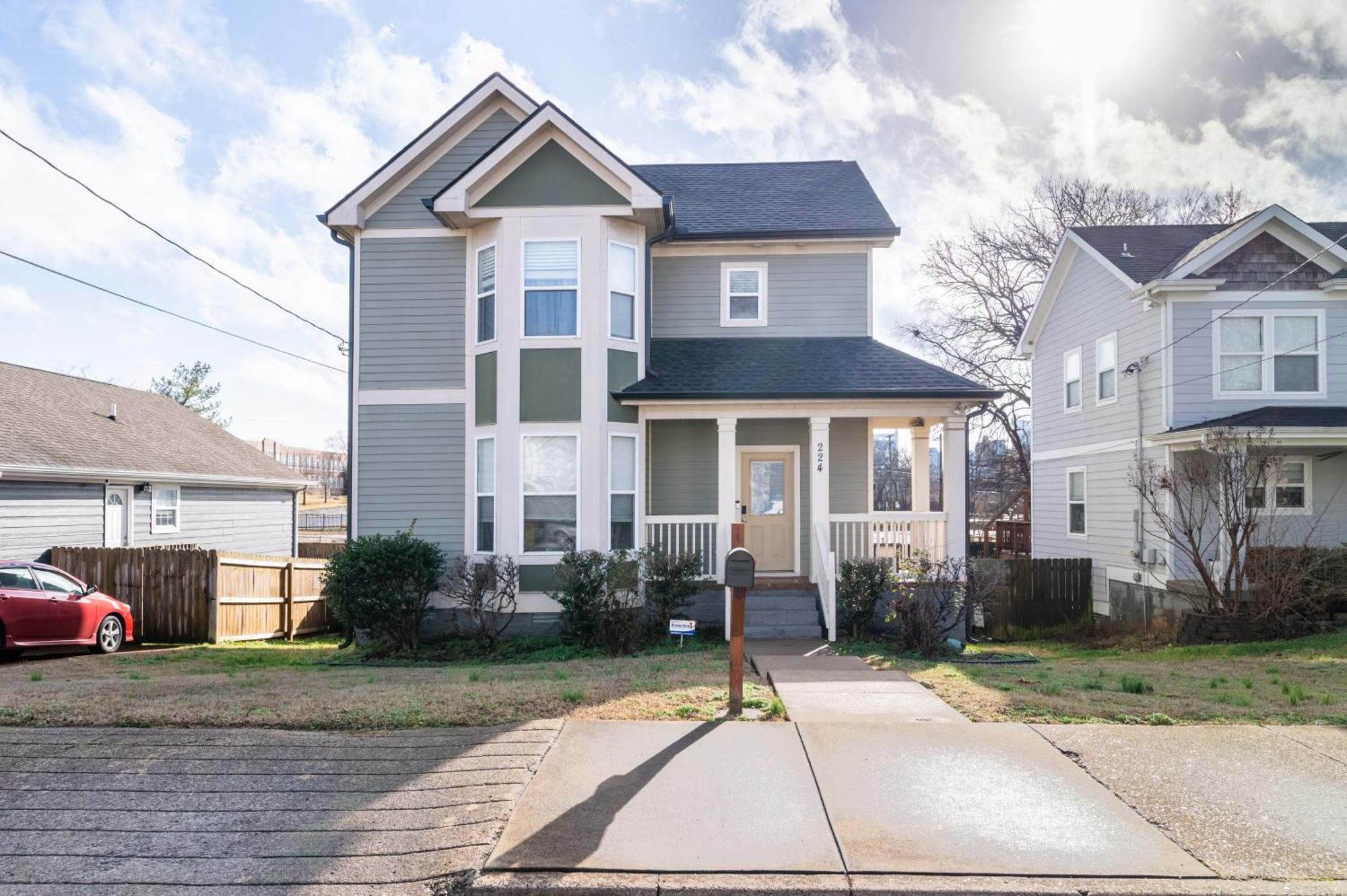 Holiday home Cozy Remodeled House With Views - Prime Location
