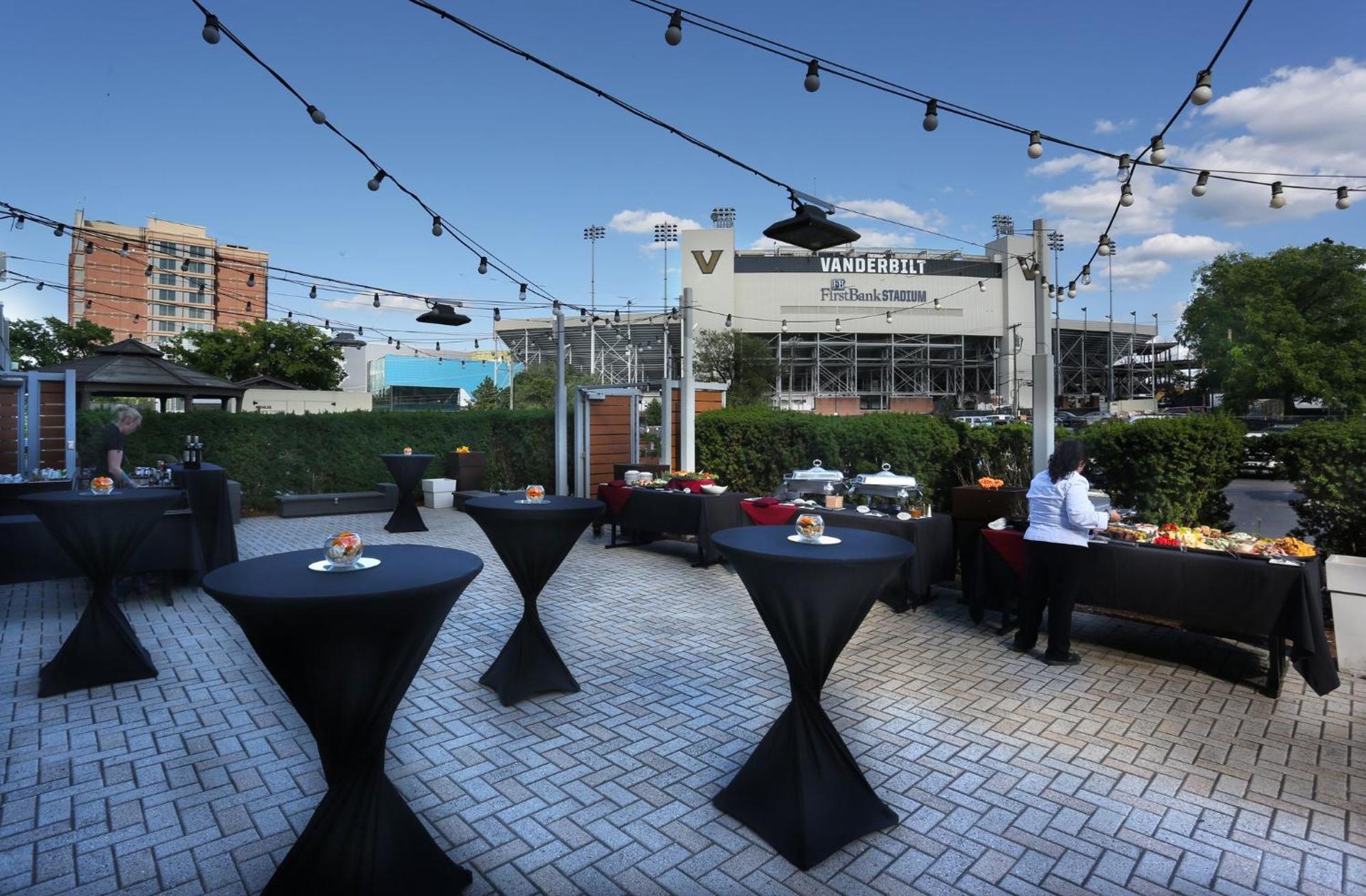 Hotel Holiday Vanderbilt By Ihg Nashville