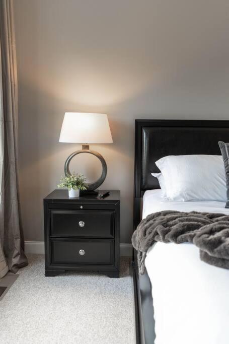 Sleek Townhome Near Broadway! * Nashville