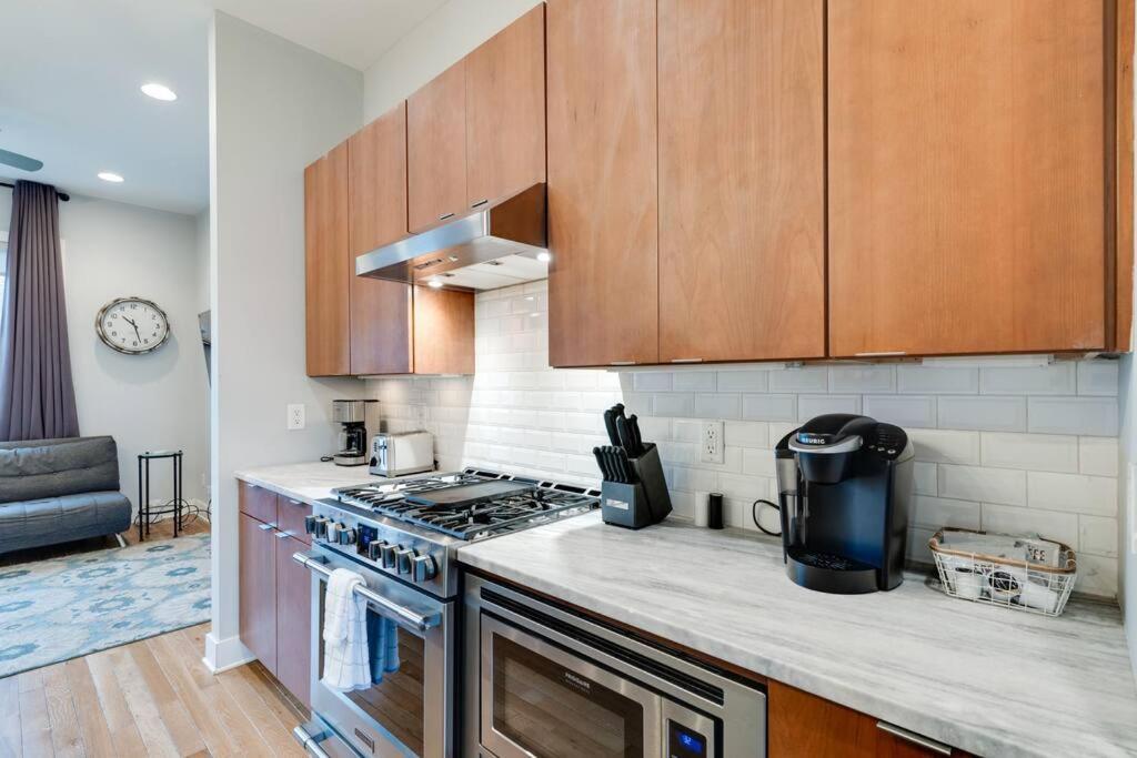 Holiday home 3bd -rooftop Escape- Steps From The Gulch Fun