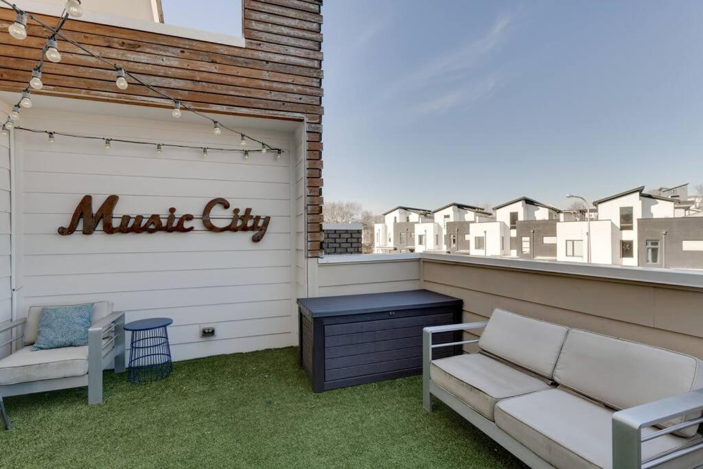 Epic Location- Steps From 12th S, Sleep12