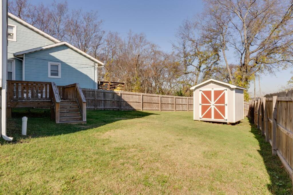 3 Bedroom Home- Huge Yard For Pets 4 Miles To Broadway * Nashville