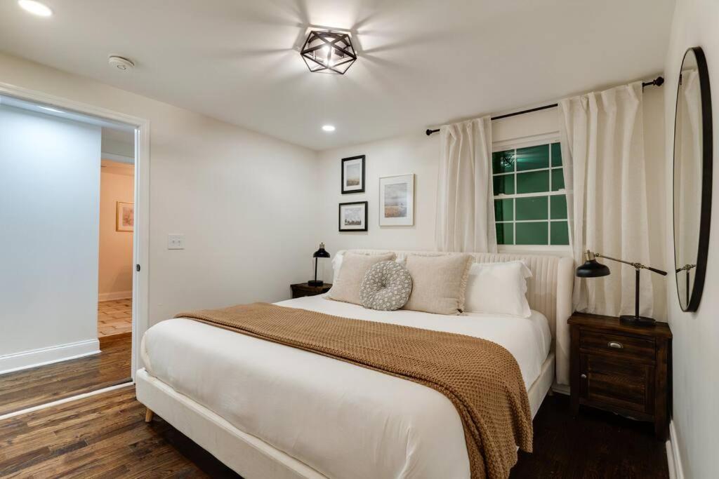 Newly Remodeled! Beautiful 3bd In East Nash! *