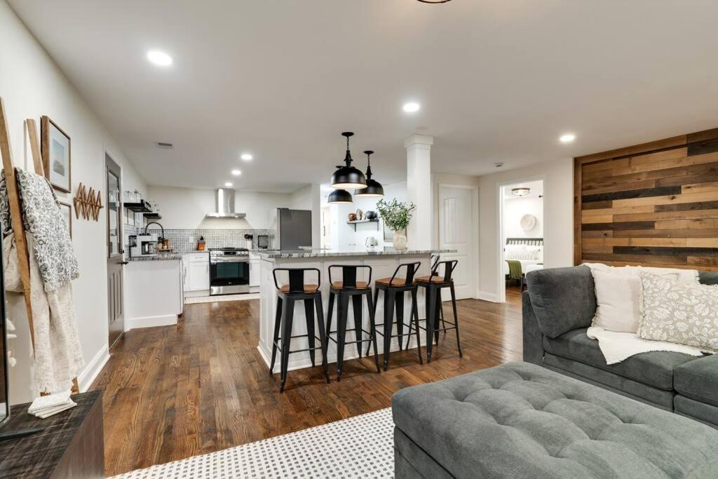 Newly Remodeled! Beautiful 3bd In East Nash!