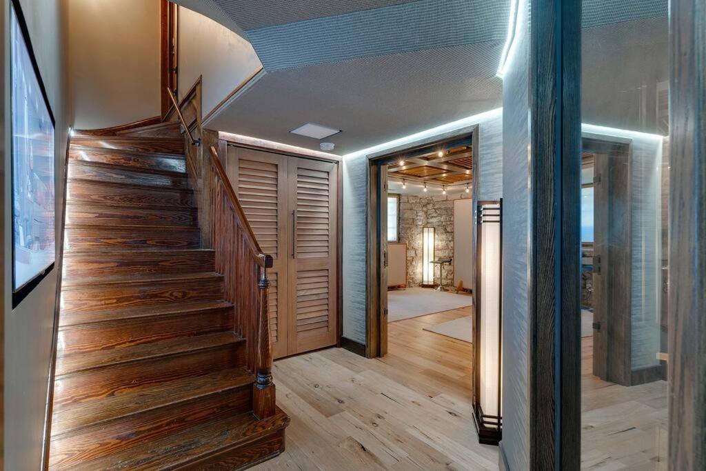 Ivy Hall - Great Location! Holiday home Nashville