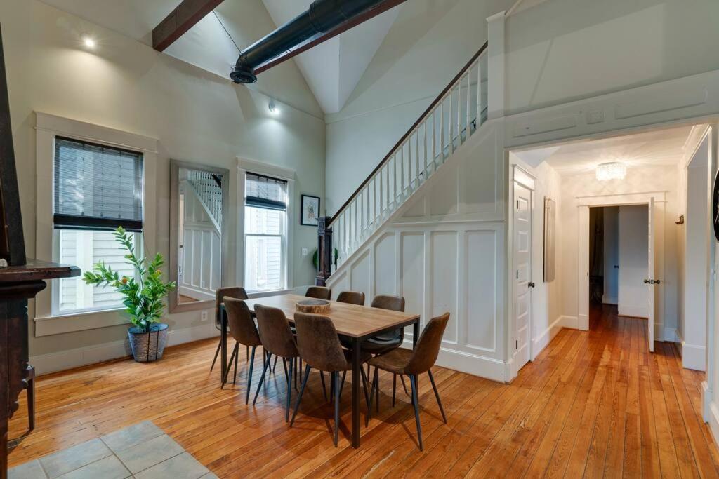 Historic Gem! Fire Pit, 2 Miles To Broadway! *