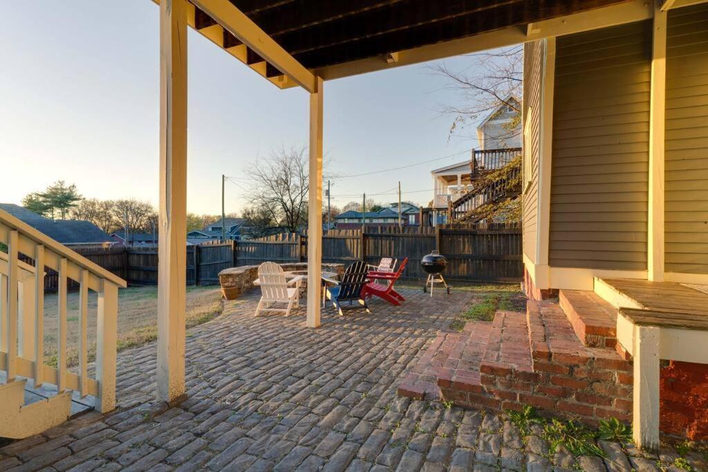 Holiday home Historic Gem! Fire Pit, 2 Miles To Broadway! Nashville