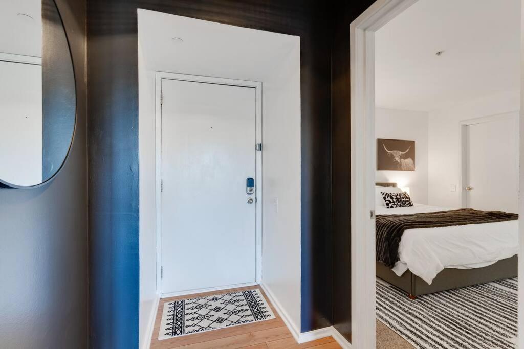 Amazing Pool, Steps 2 Broadway Right On The Riverfront! * Nashville
