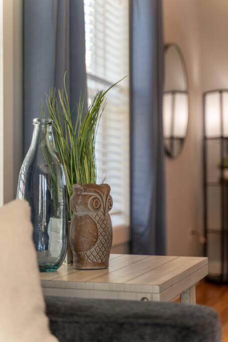 3 Bedroom Home- Huge Yard For Pets 4 Miles To Broadway Nashville