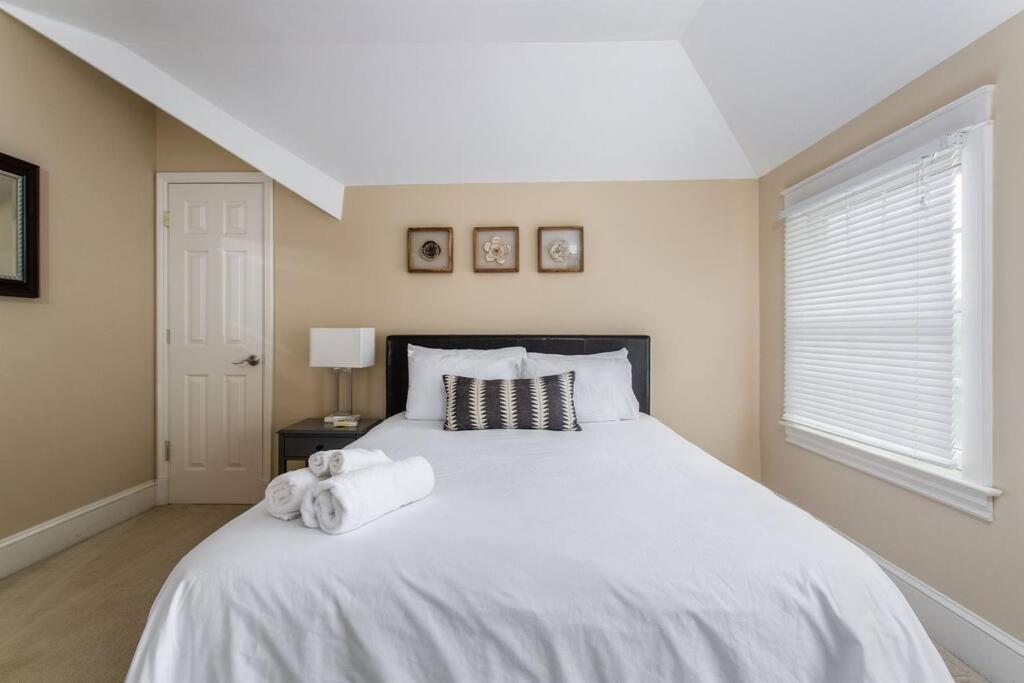 Holiday home Prime Location In 12south, Walkable To Shopping & Dining Nashville