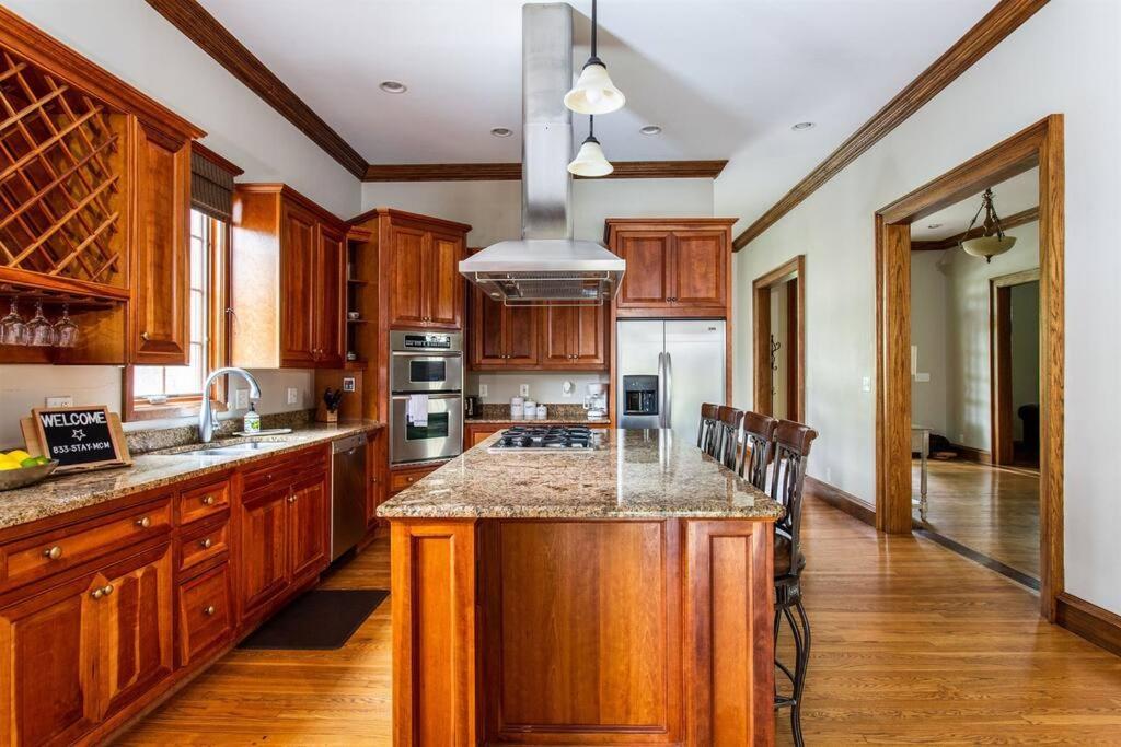 Prime Location In 12south, Walkable To Shopping & Dining * Nashville