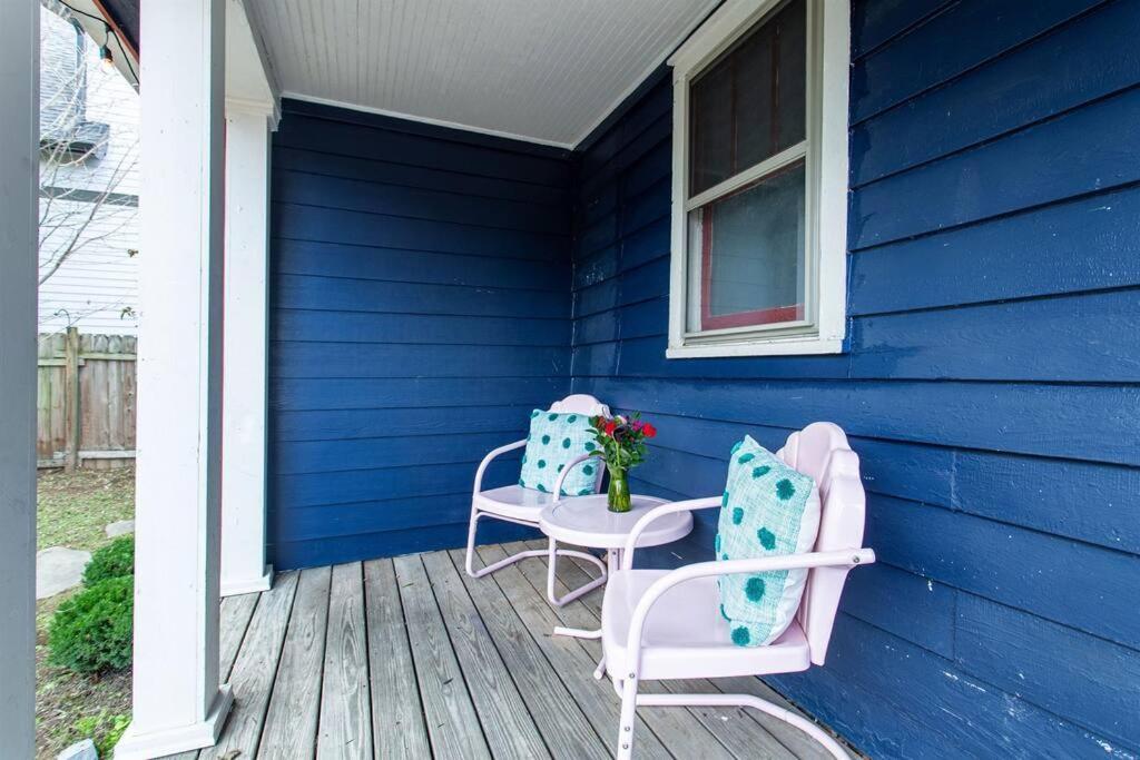 Holiday home Minutes To Downtown, Walkable To Shopping & Dining *