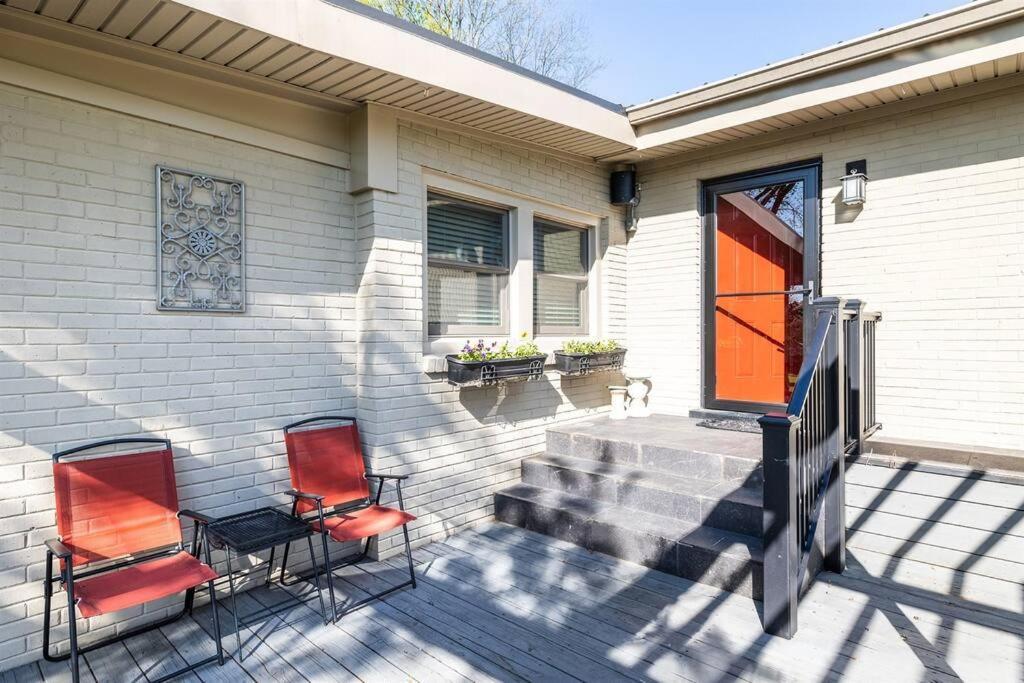 Minutes To Opry, Airport & Broadway Holiday home *