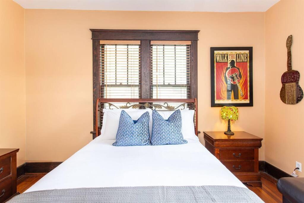 Holiday home Deacon's House From The Tv Series, Nashville! Walk To Downtown!